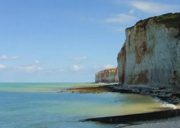 Nid Douillet Pour 2.. A 50 Metres De La Plage